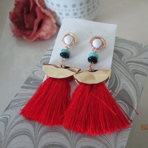 Jewelry - ❤️ 3/$10 Red Tassel Gold Dangle Post Earrings